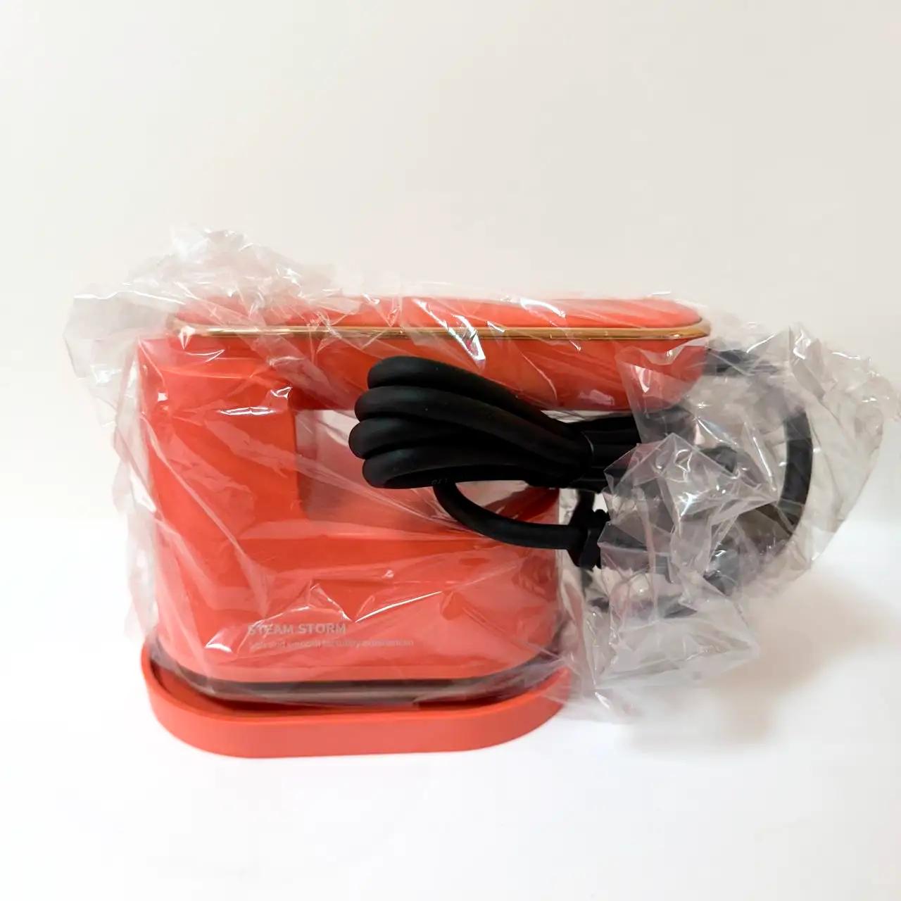 Праска-відпарювач дорожня “Warm Travel” 1200 W, помаранчева