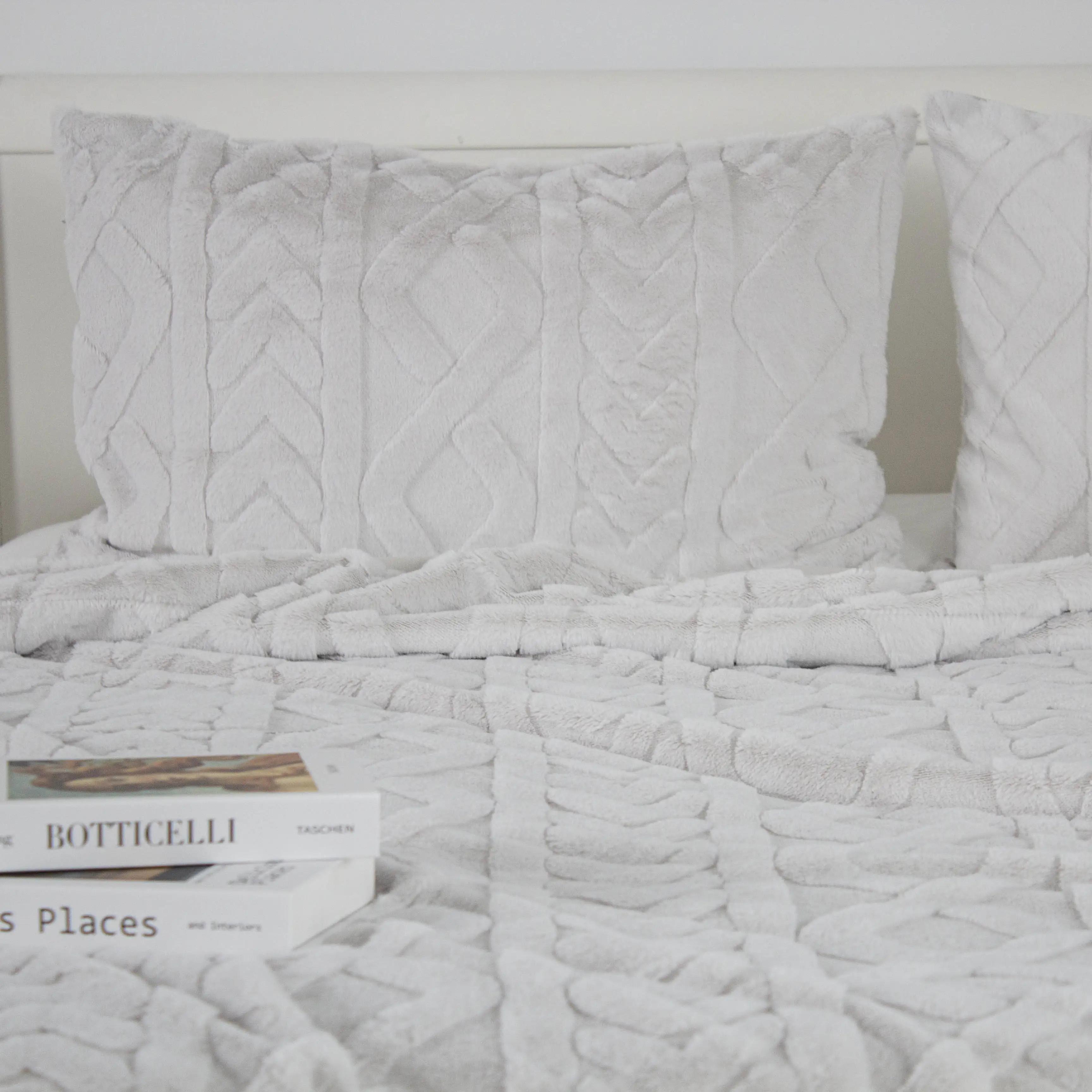 Покривало ТЕП "SOFT ANGORA" з наволочками, сіре, 240x260 - Фото 5