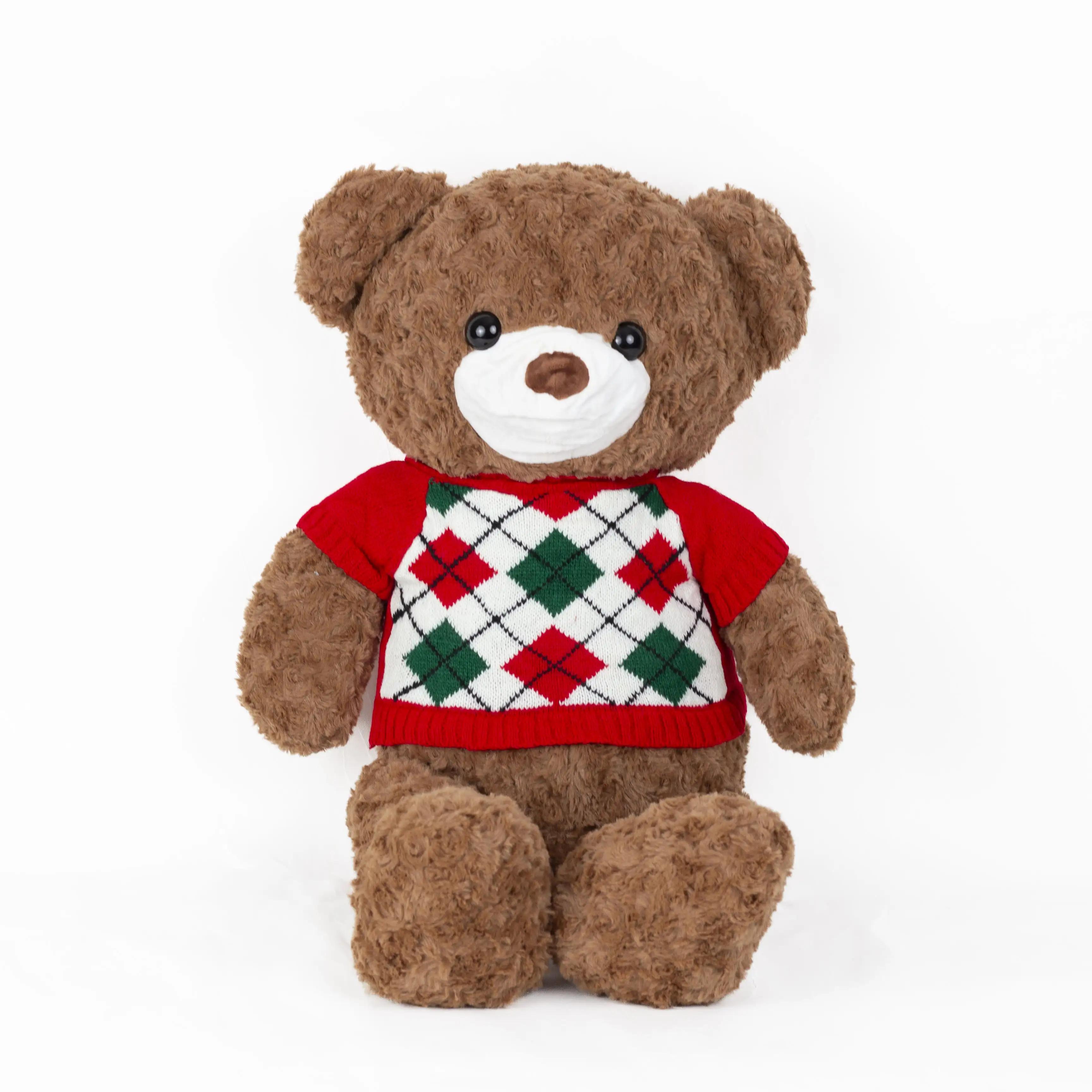 М’яка іграшка Ведмедик у червоному светрі з пледом — Comfort Blanket Bear