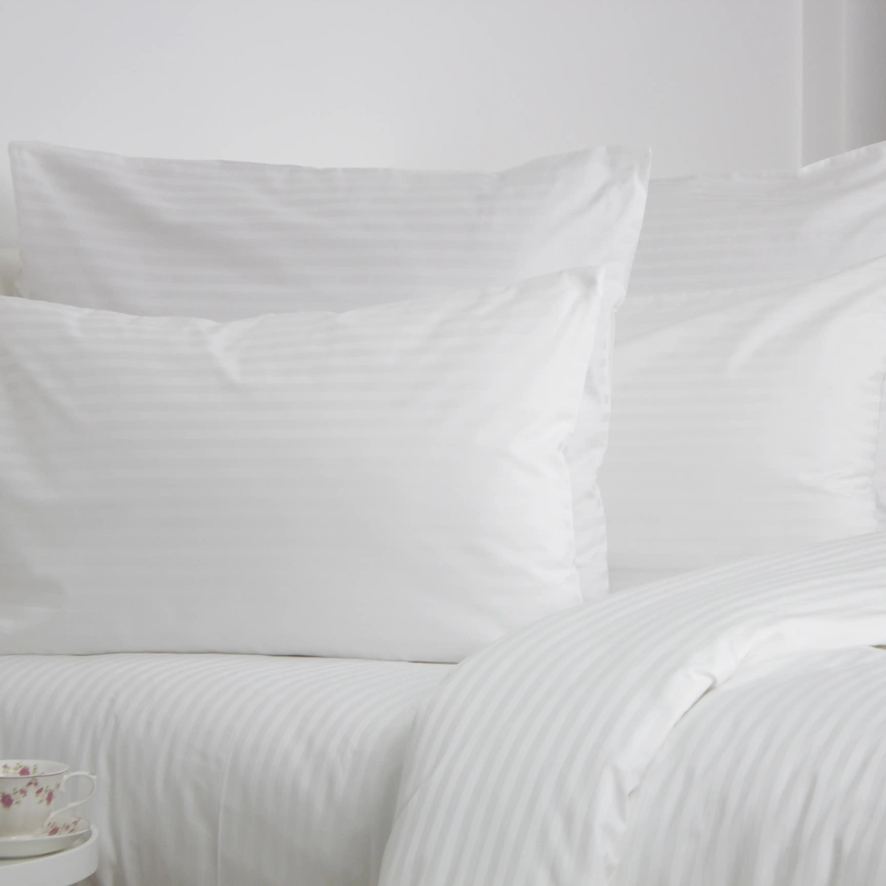 Комплект постільної білизни ТЕП "СТРАЙП САТИН PREMIUM" Optical White, євро - Фото 2