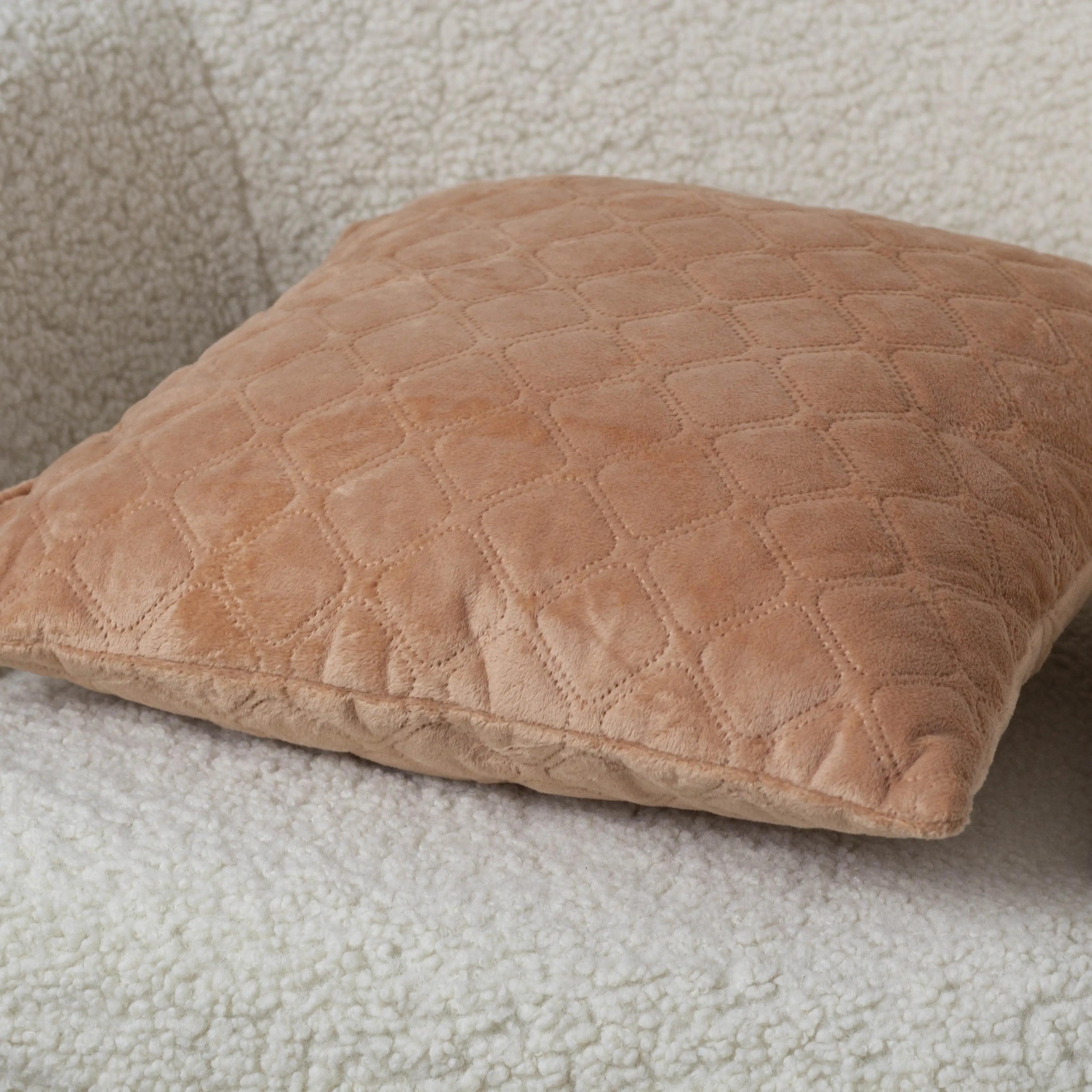 Подушка декоративна "VELOUR" Кавова, 45x45 - Фото 4