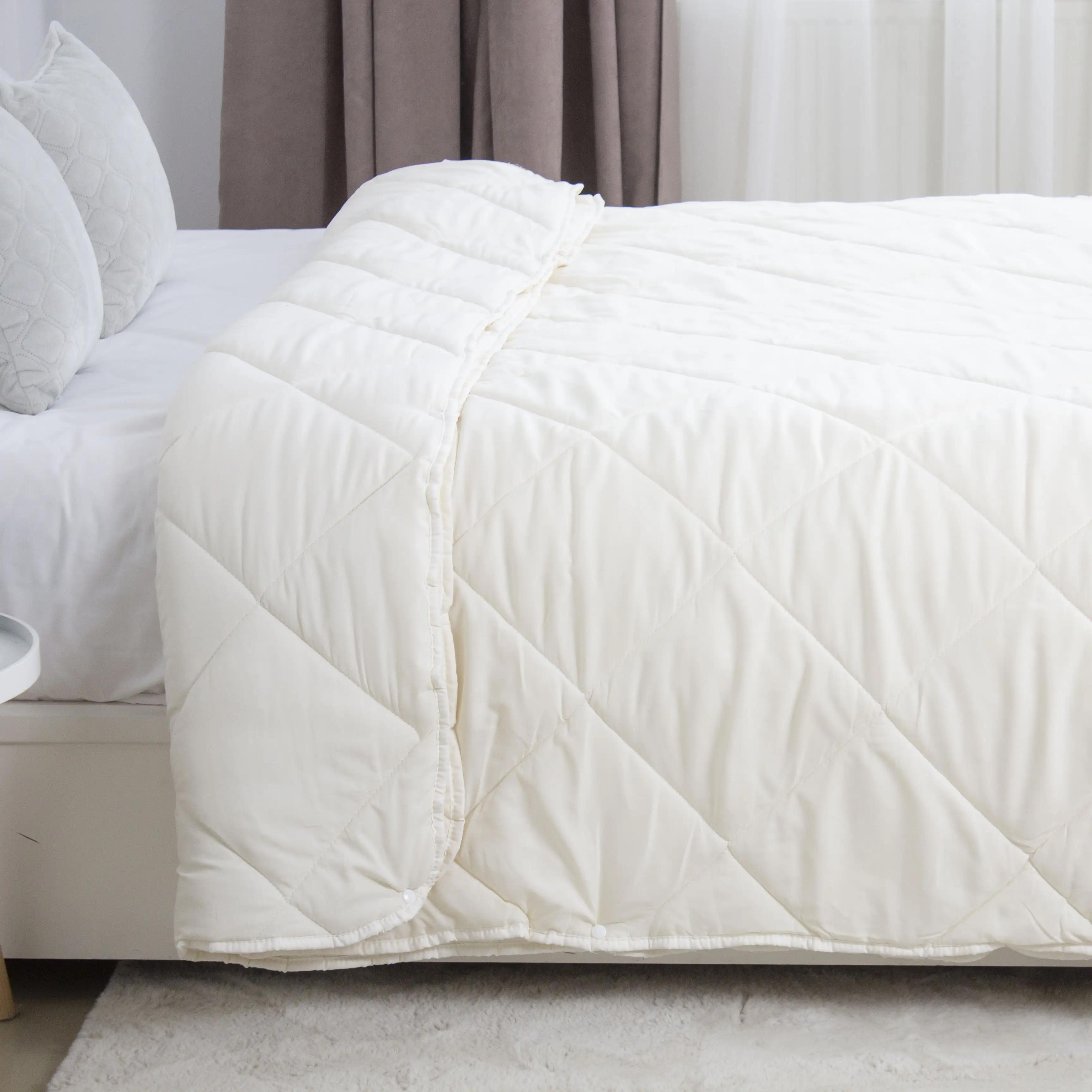 Ковдра FRIENDLY "FOUR SEASONS" молочна, 150x210 - Фото 2