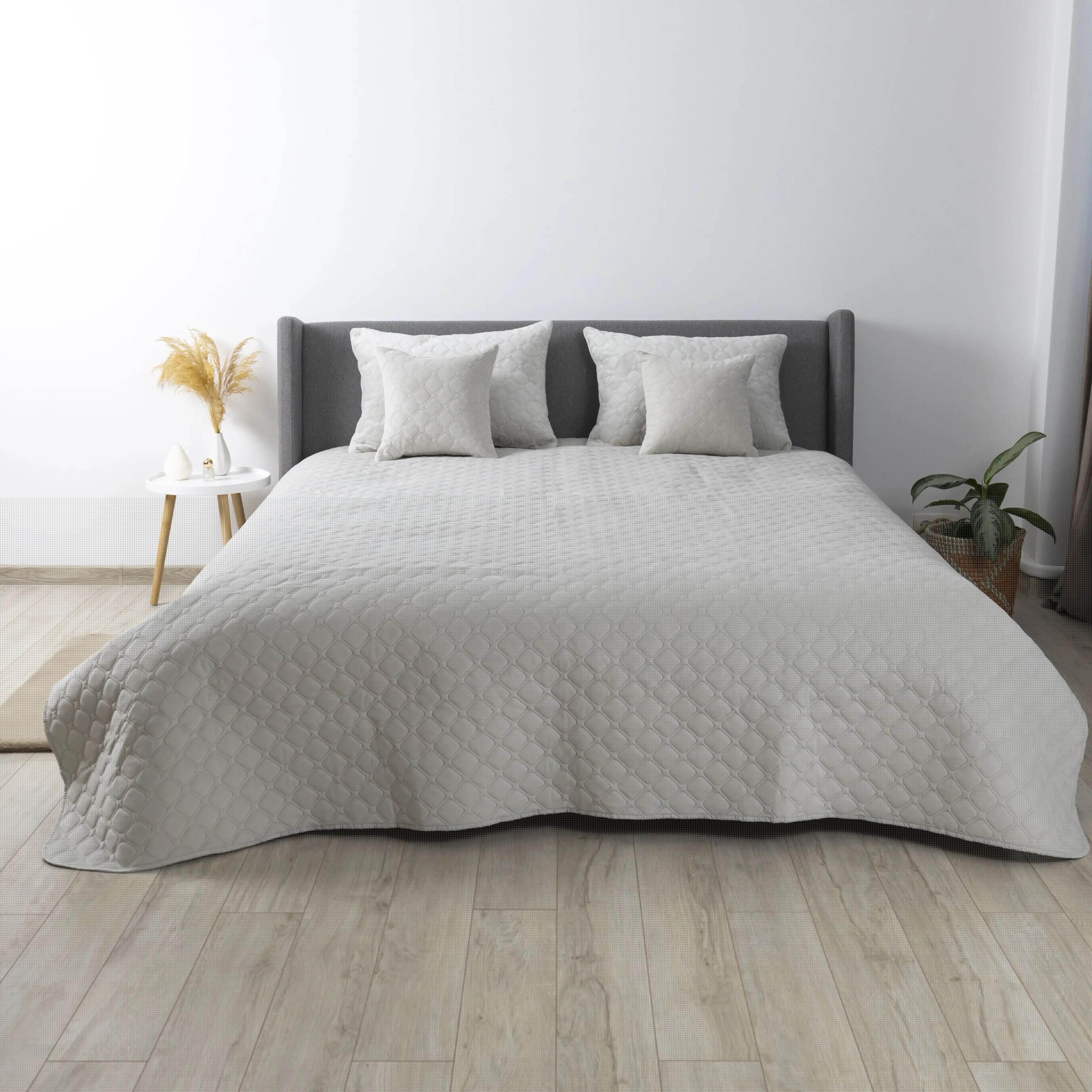 Покривало ТЕП "VELOUR" Світло-сіре/Ромб круглий, 150x210 - Фото 2 Покривало ТЕП "VELOUR" Світло-сіре/Ромб круглий, 150x210 - Фото 2