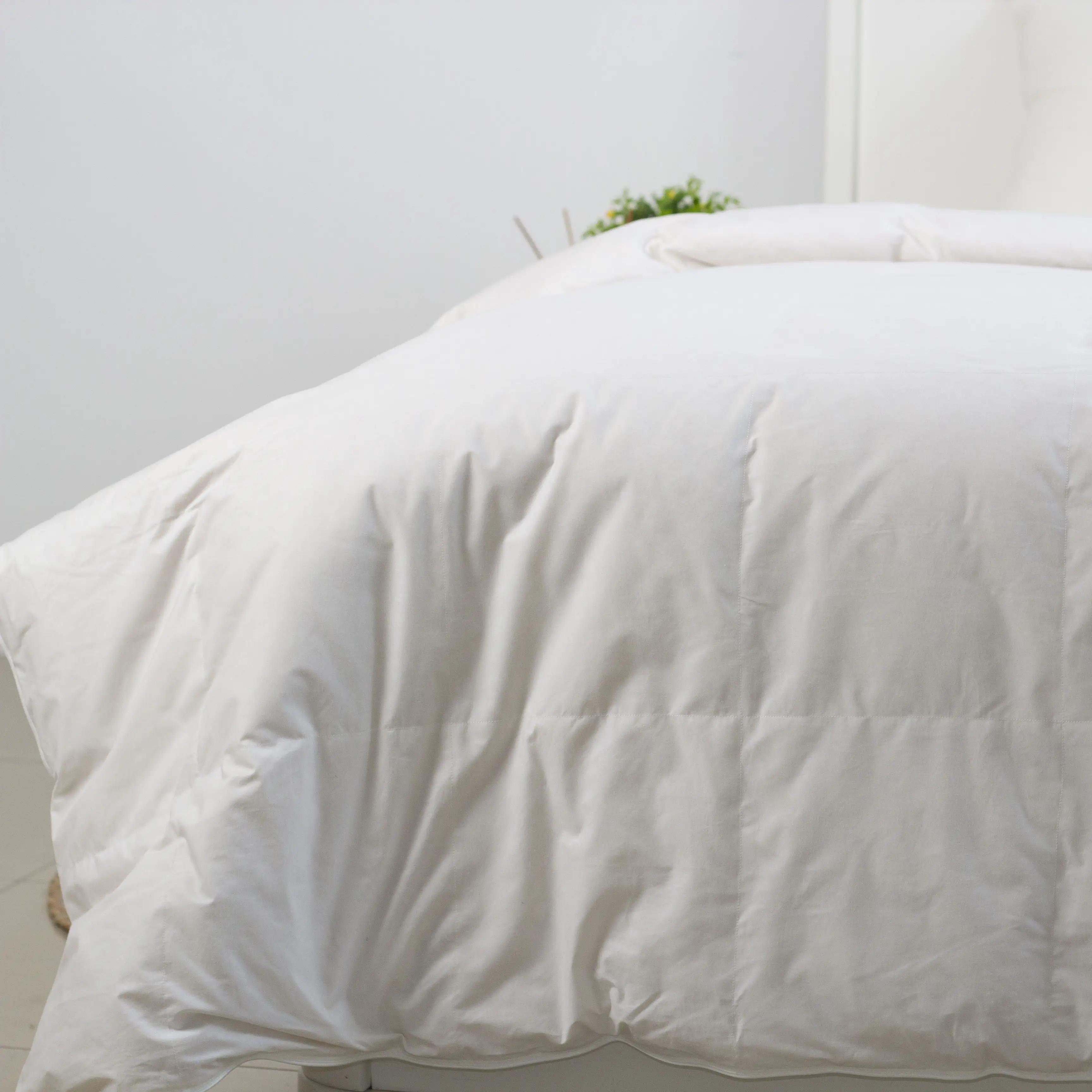 Ковдра COTE BLANC "Пухова-касетна", 140x205 - Фото 3 Ковдра COTE BLANC "Пухова-касетна", 140x205 - Фото 3