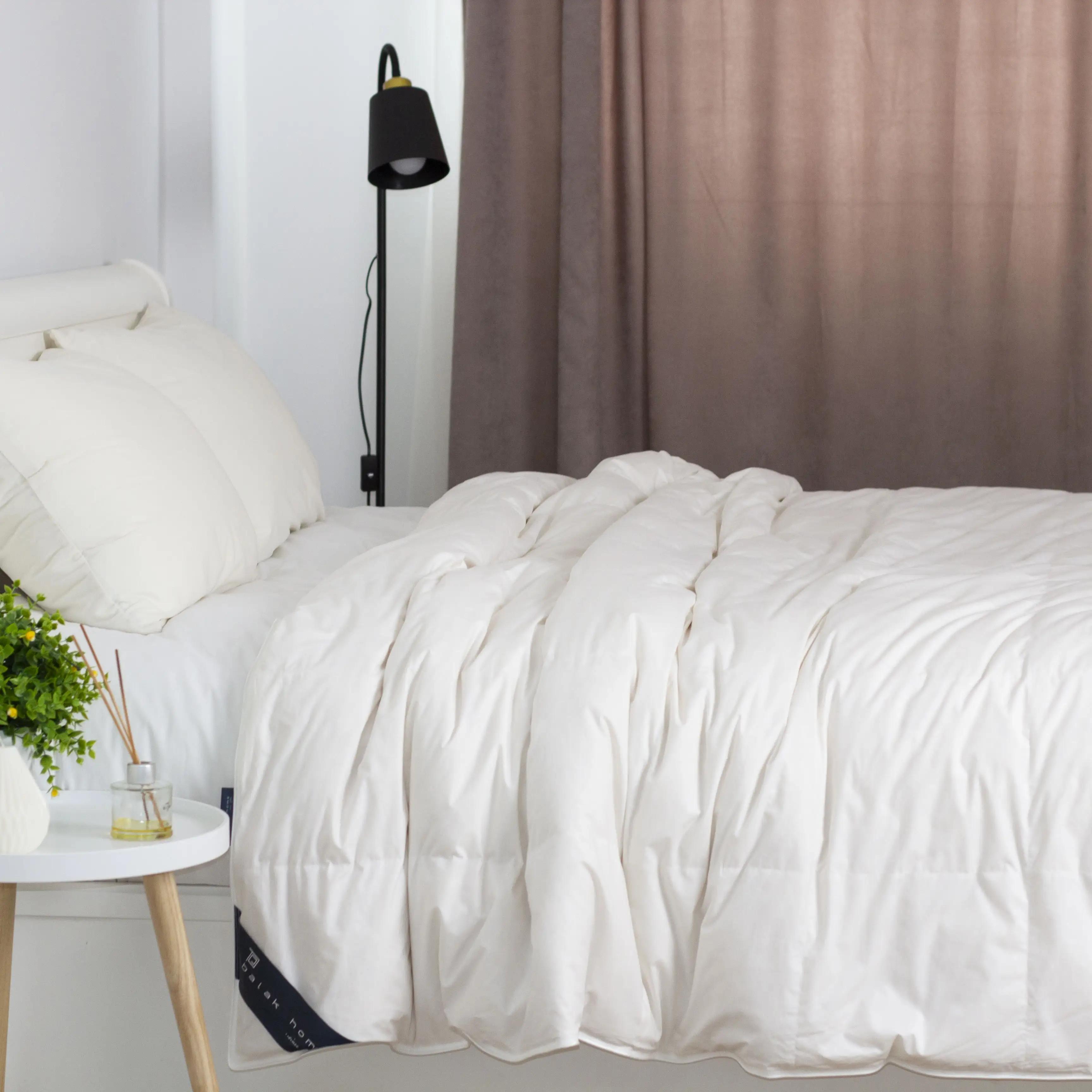 Ковдра COTE BLANC "Пухова-касетна", 140x205 - Фото 4 Ковдра COTE BLANC "Пухова-касетна", 140x205 - Фото 4