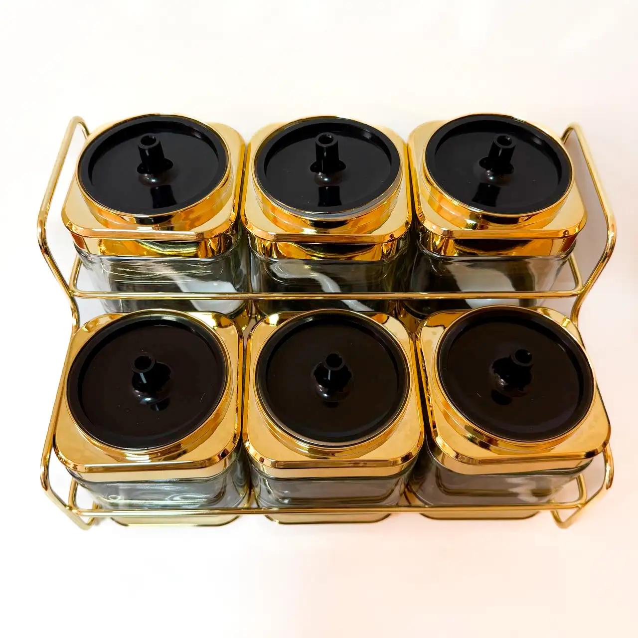 Набір для спецій “Aurum Set” 6 ємностей із металевою підставкою, Декор - Фото 2 Набір для спецій “Aurum Set” 6 ємностей із металевою підставкою, Декор - Фото 2