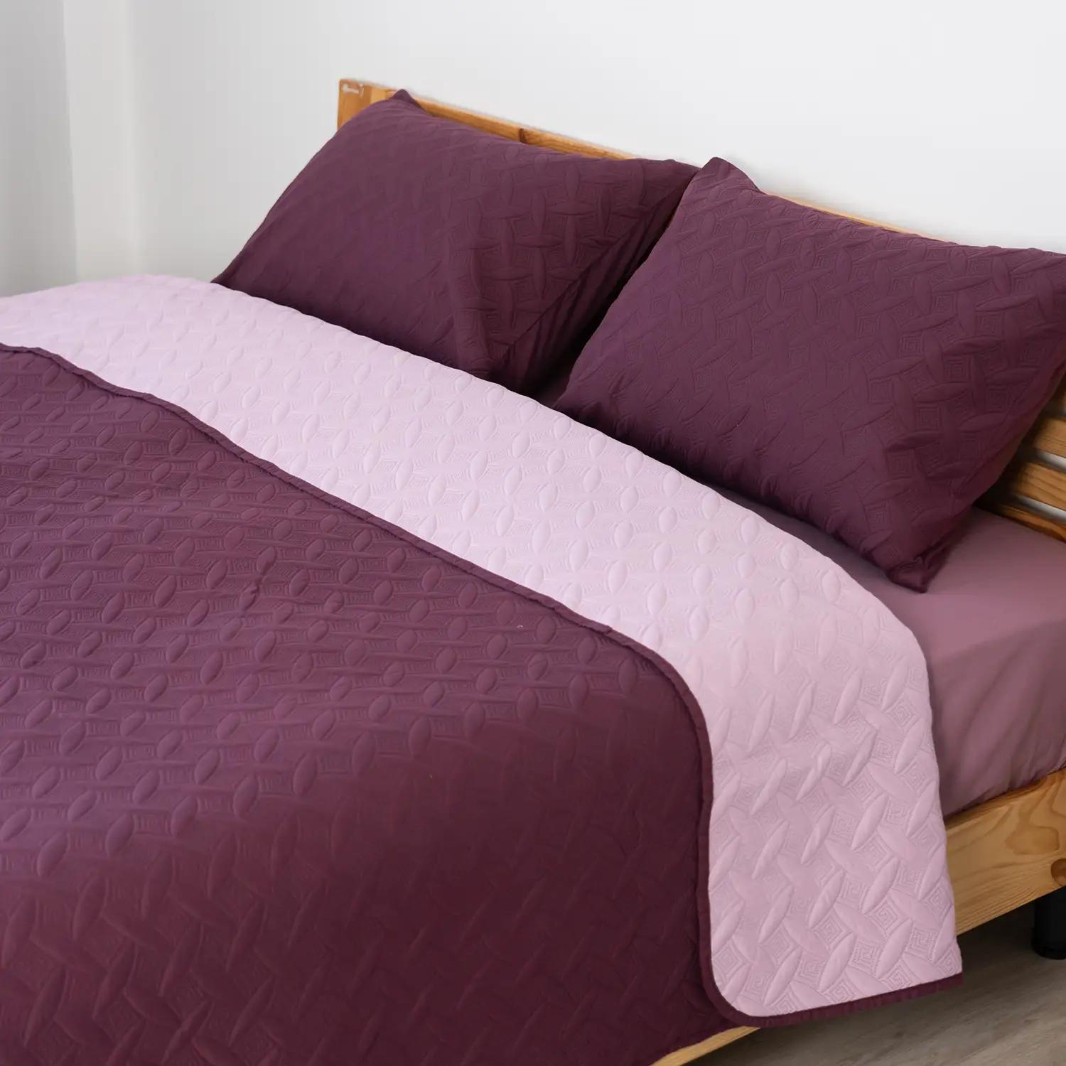 Покривало ТЕП "VINTAGE" 1 наволочка 50*70 см Бордове/Вінтаж, 150x210 - Фото 2 Покривало ТЕП "VINTAGE" 1 наволочка 50*70 см Бордове/Вінтаж, 150x210 - Фото 2