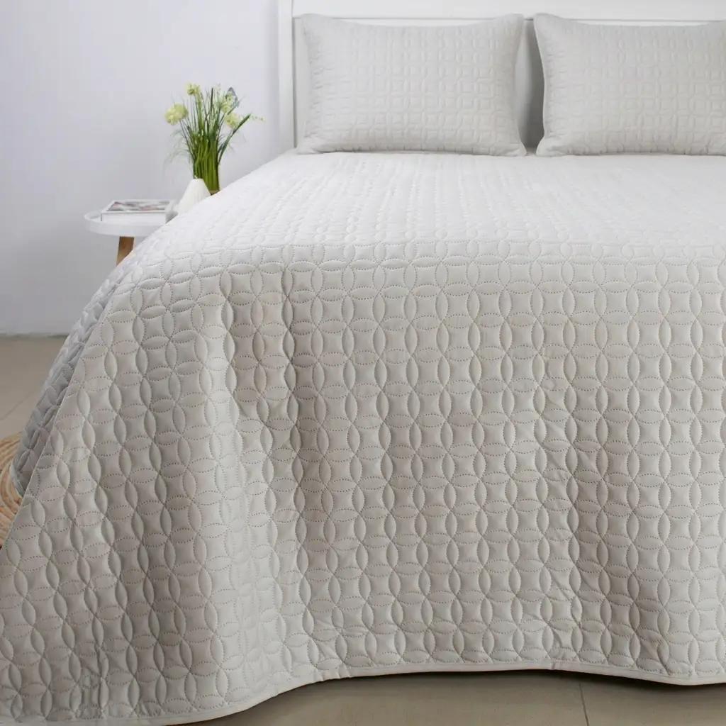 Покривало ТЕП "VELOUR" Світло-сірий/Мозаїка, 150x210 - Фото 5 Покривало ТЕП "VELOUR" Світло-сірий/Мозаїка, 150x210 - Фото 5